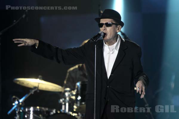 ALAIN BASHUNG - 2009-02-28 - PARIS - Zenith - Alain Baschung